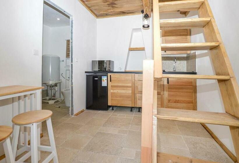 Amazing Home In Feliceto With Kitchenette