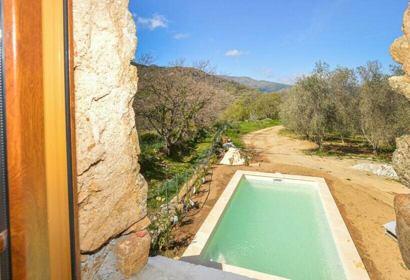 Amazing Home In Feliceto With Kitchenette