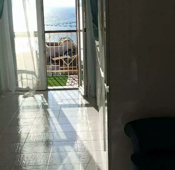 Blue Eyes L Incantesimo Sul Mare