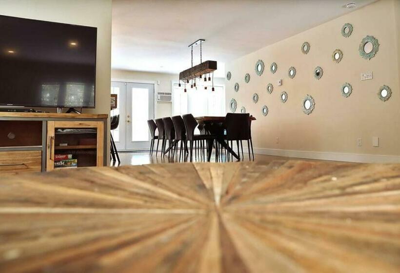 Chalet Du Ruisseau Citq 300439 Hot Tub Wifi