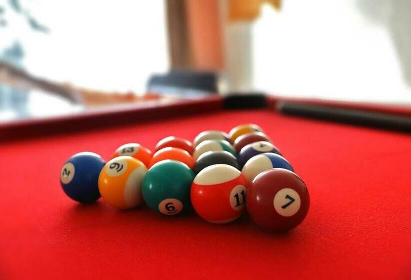 Chalet Du Ruisseau Citq 300439 Hot Tub Wifi