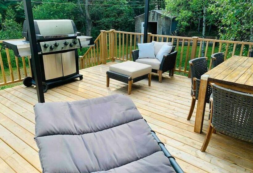 Chalet Du Ruisseau Citq 300439 Hot Tub Wifi