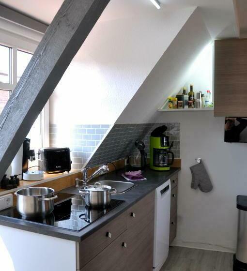 Gemütliche Dachwohnung Mit Kleiner Oder Großer Dachterrasse Nebeneinander