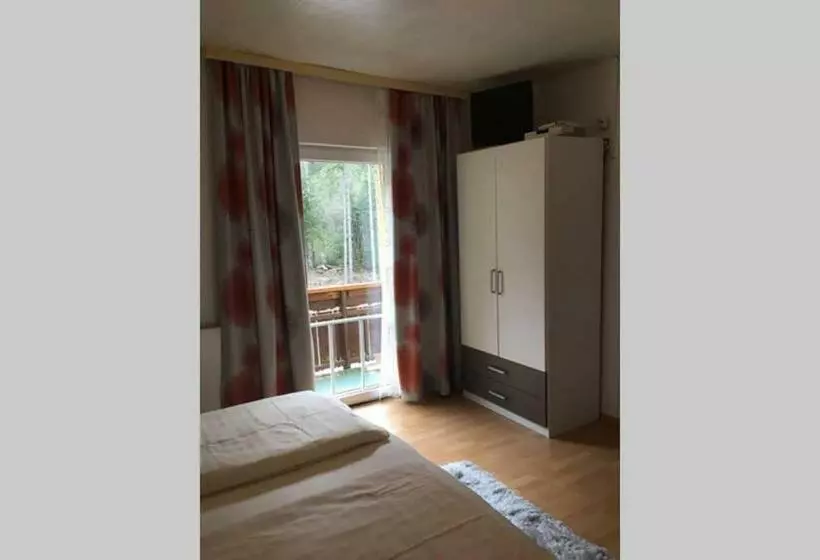 Gemütliches Ferienhaus Am Waldrand