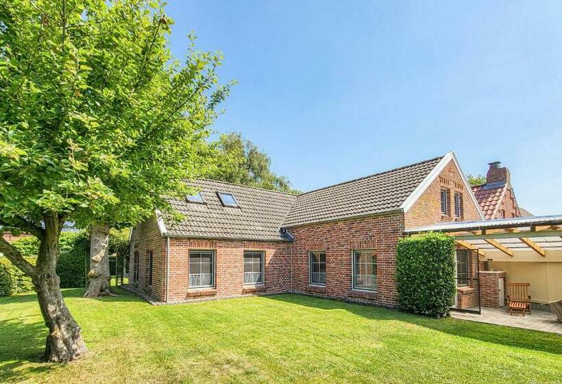 Nice Home In Krummhörn With Wifi And 3 Bedrooms