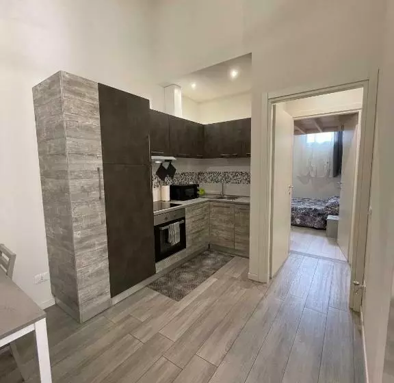 Da Lenny The Grey Apartment