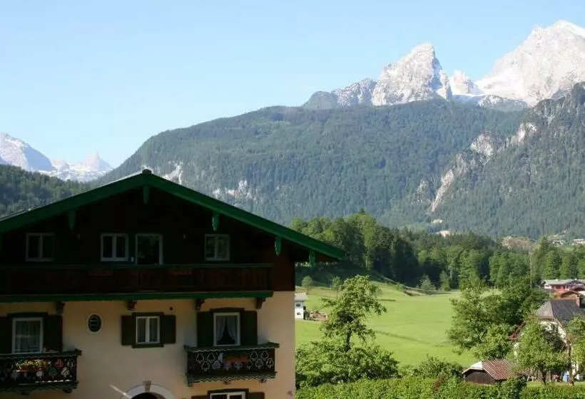 Haus Tannenheim