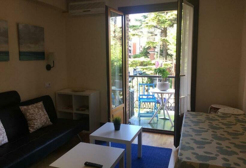 Avd De La Paz Apartamento