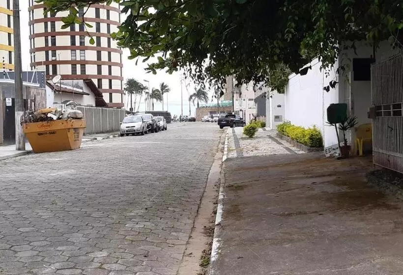 Casa A 150 M Da Praia Martins De Sá
