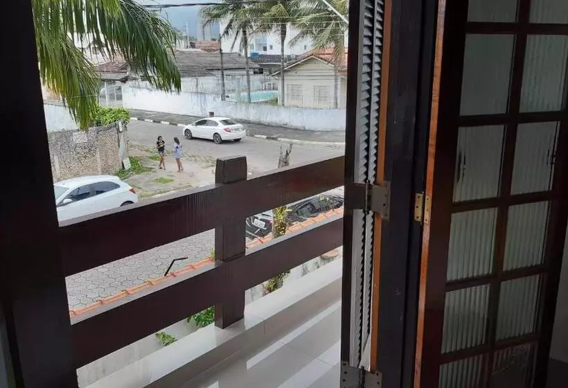 Casa A 150 M Da Praia Martins De Sá