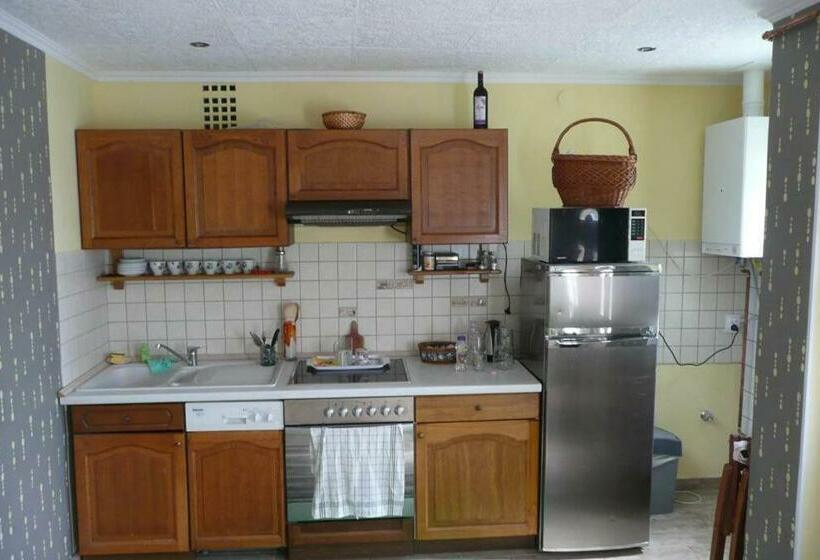 Csalogány Villa Balatonboglár