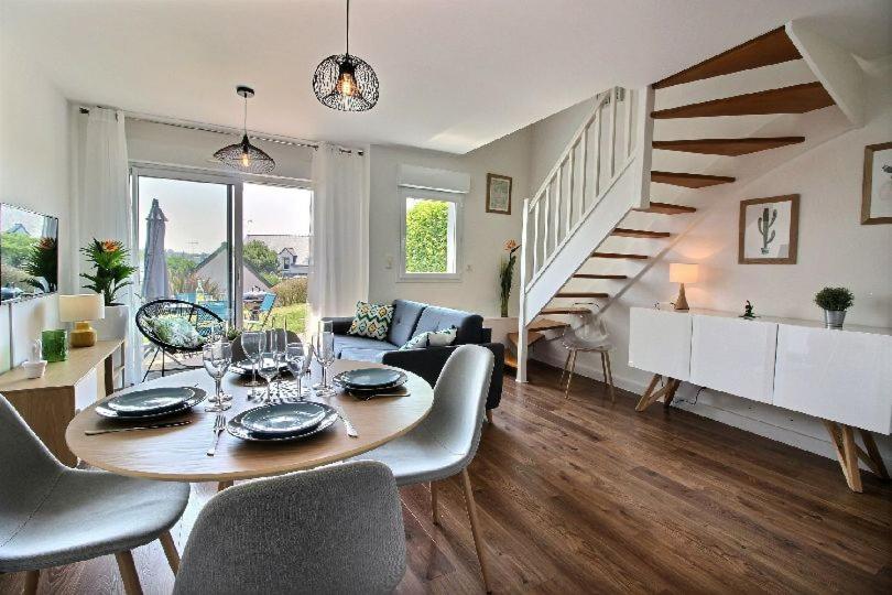 Gite Le Toucan Maison Avec Terrasse Dans Parc Avec Piscine Proche Plages Et Golf