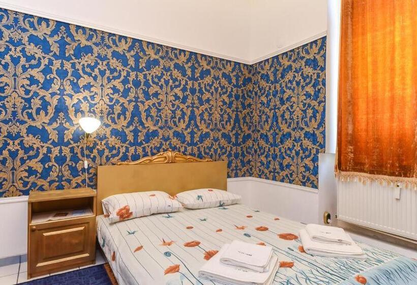 Historical Lion S Bridge 1 Bedroom Apartment