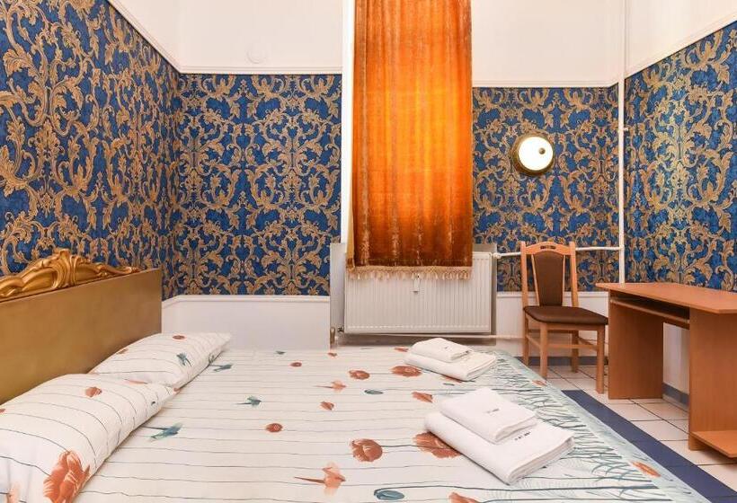 Historical Lion S Bridge 1 Bedroom Apartment