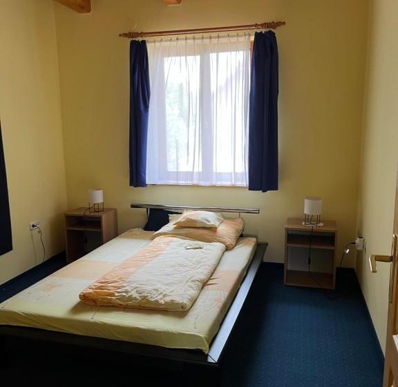 Szőlősgyörök Kun Apartment With 3 Bedrooms On 92 In