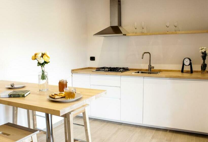 La Dimora Apartments