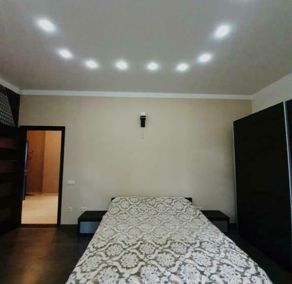 Odessa 3bedroom Deribas Apartment