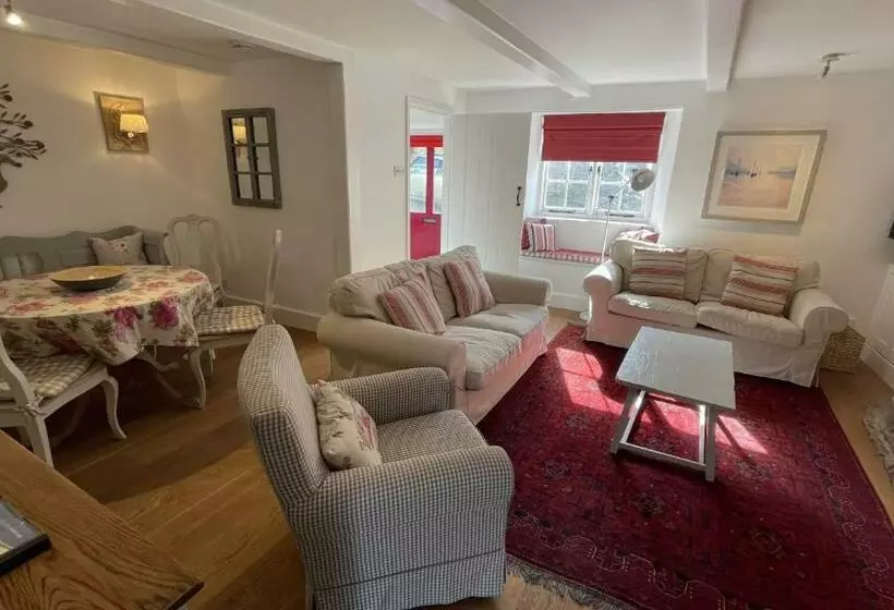 The Nook   Charming Cottage, Modern Living With Original Features, Perfect Private Garden