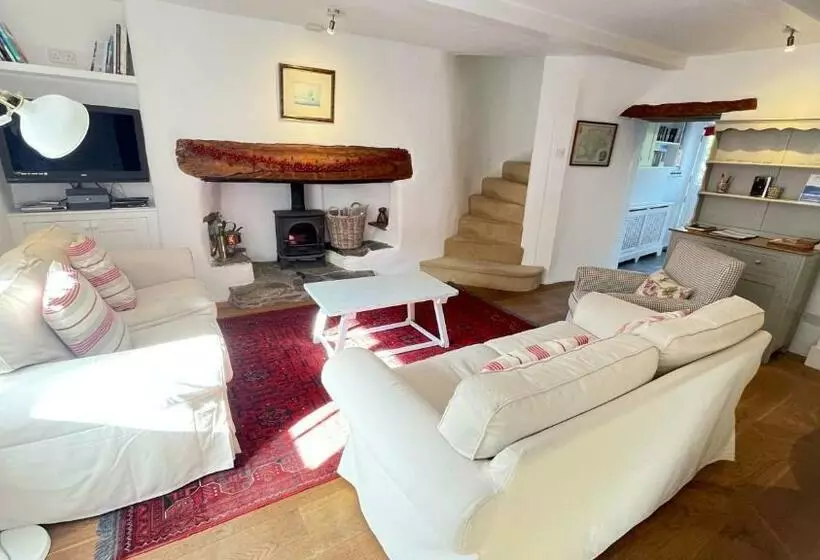 The Nook   Charming Cottage, Modern Living With Original Features, Perfect Private Garden