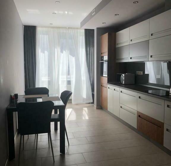 новые и уютные апартаменты в 10 минутах езды от совиньона