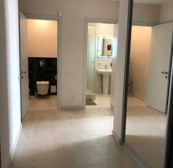 новые и уютные апартаменты в 10 минутах езды от совиньона