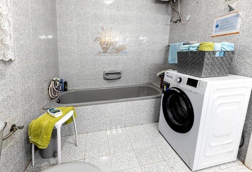 Seaside Flat With Scenic Country Views