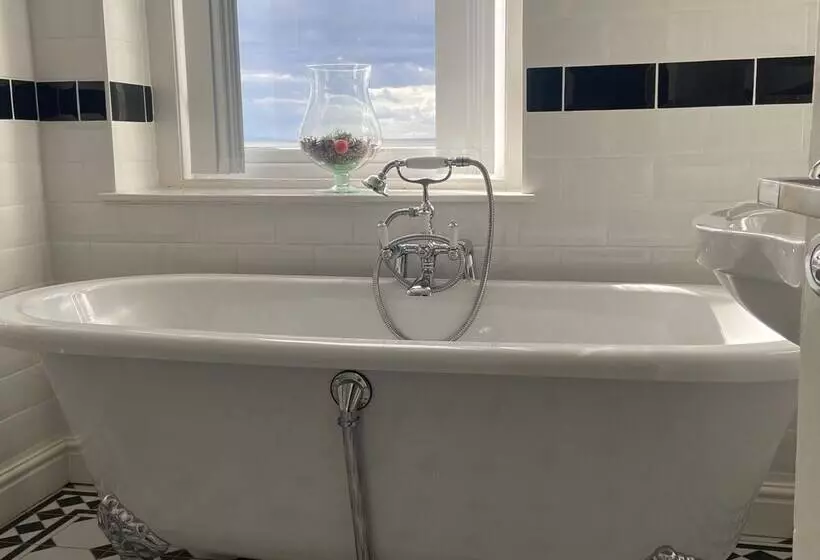 The Beach House Luxury Rooms Weston Super Mare