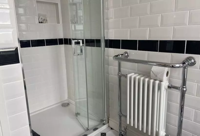 The Beach House Luxury Rooms Weston Super Mare