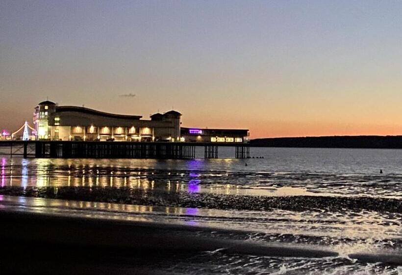 The Beach House Luxury Rooms Weston Super Mare