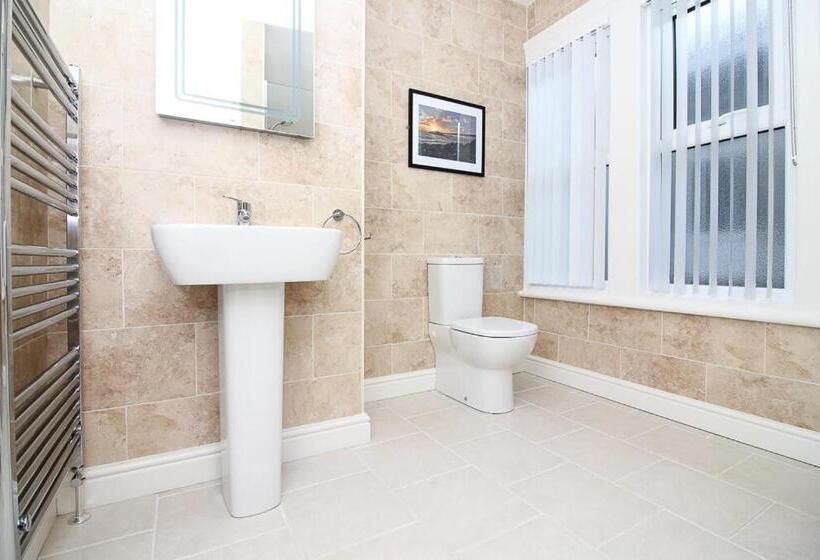 The Beach House Luxury Rooms Weston Super Mare