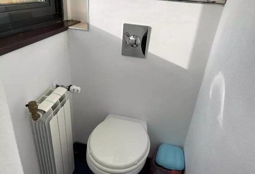 Vila Franceză   Cazare Cu Jacuzzi Pe Malul Lacului Colibița