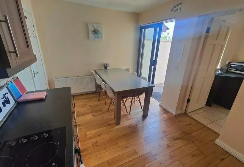 Modern City Centre House In Heart Of Galway City