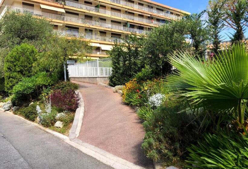 Havre De Paix En Méditerranée Avec Piscine Et Parking Privé