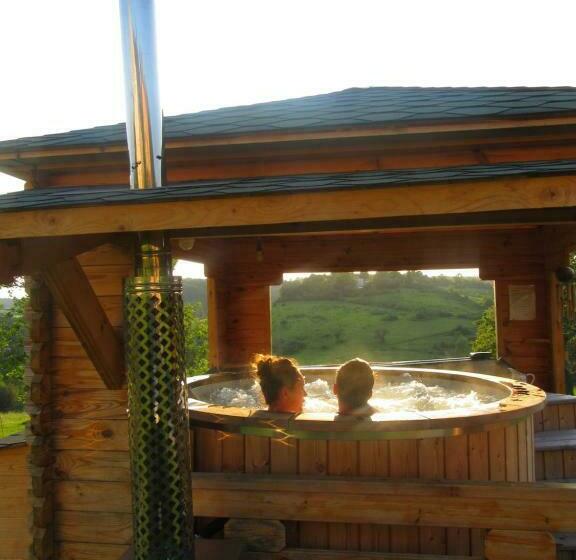 Chez Hygge En Périgord Piscine Et Spa Villa Maeltri 12 Pers Gîte Entre Amis 6 Pers Et Gîte In