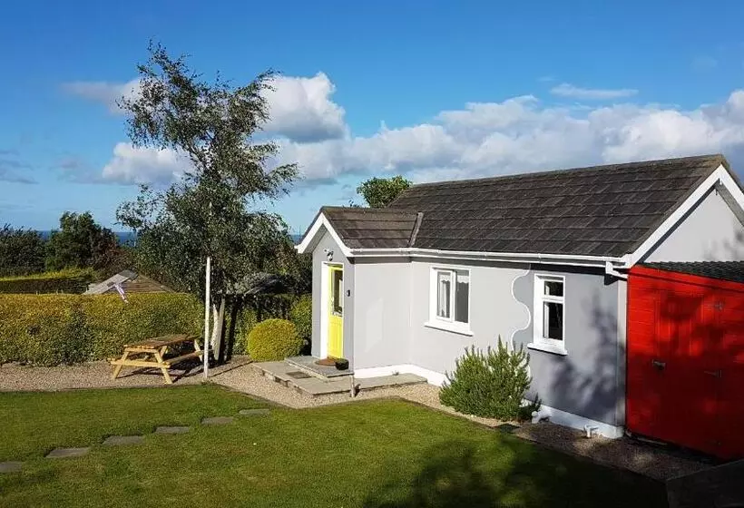 Hilltop Seaview Apartment