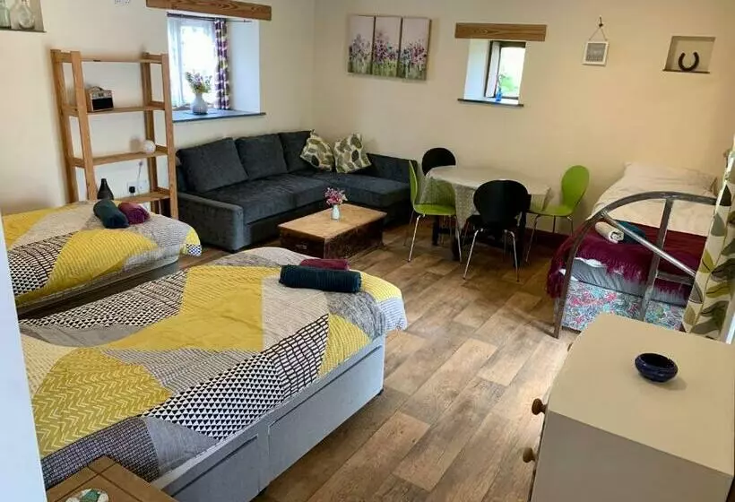 The Shippon At Rosehip