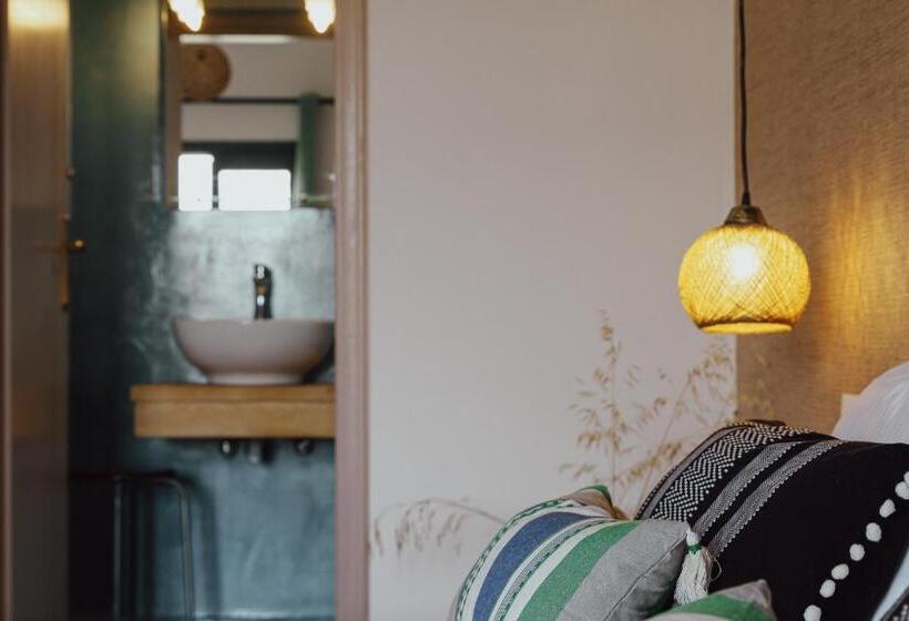 בית מלון כפרי Anemos Inn By Estia