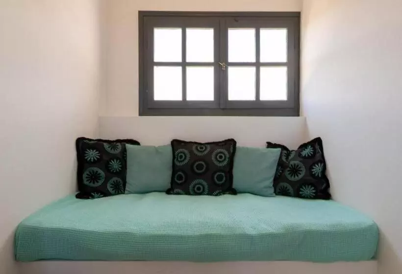 Hotelli Anemos Inn By Estia