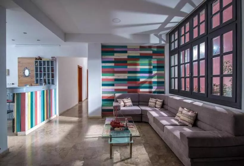 Hotelli Anemos Inn By Estia