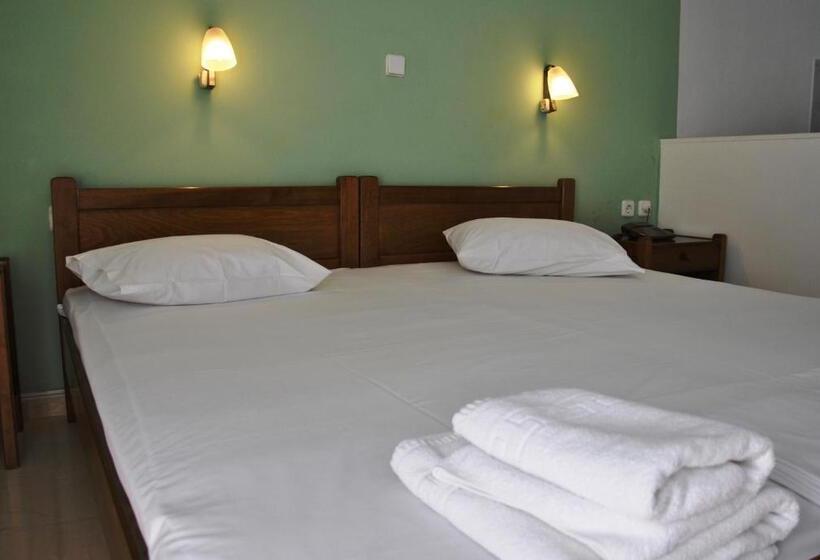 Filoxenia Hotel & Apartments