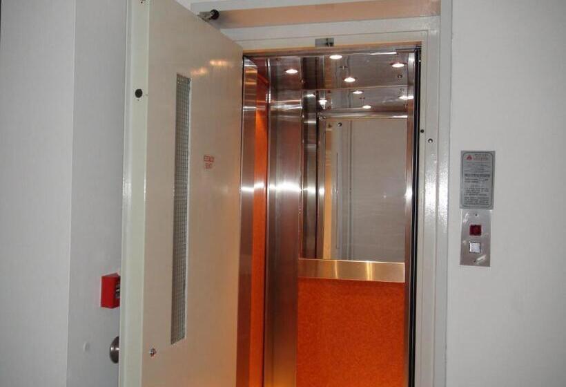 Filoxenia Hotel & Apartments