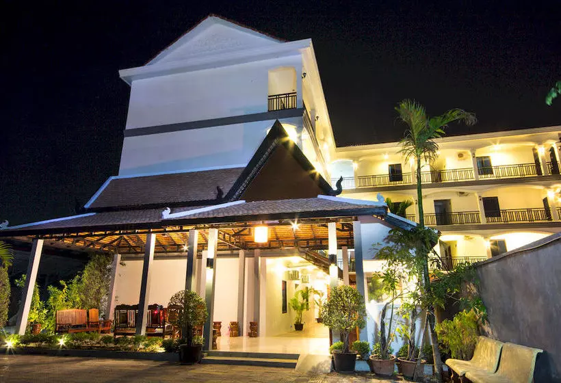 ホテル The Home Lodge