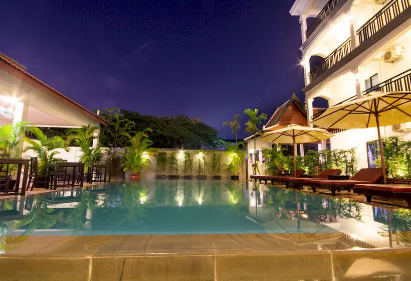 ホテル The Home Lodge