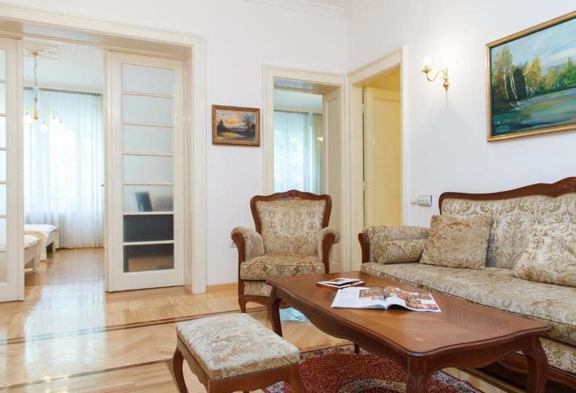 هتل Apartment Belgrade Center - Resavska