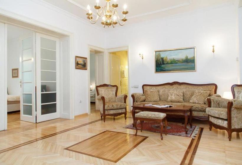 هتل Apartment Belgrade Center - Resavska