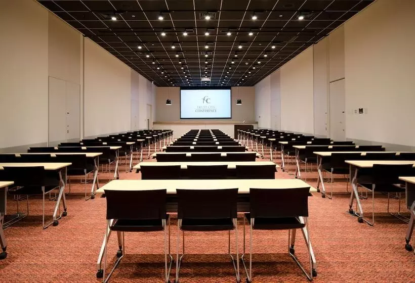 Hotel Courtyard By Marriott Tokyo Station