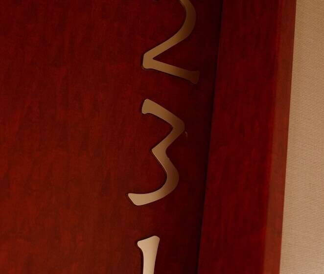 בית מלון כפרי Courtyard By Marriott Tokyo Station