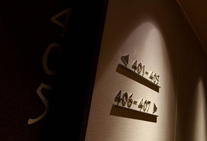 בית מלון כפרי Courtyard By Marriott Tokyo Station