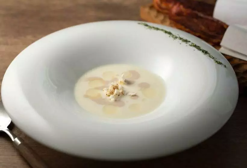 Hotel Courtyard By Marriott Tokyo Station