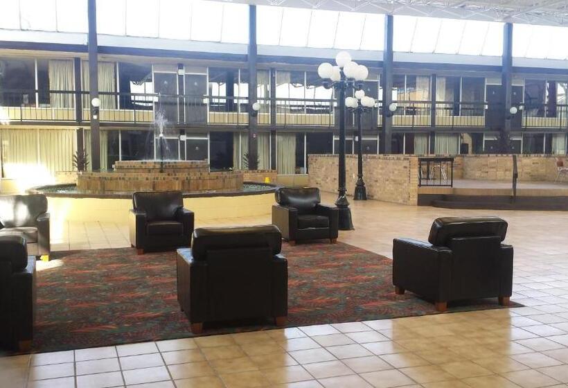 בית מלון כפרי Days Inn By Wyndham Henryetta